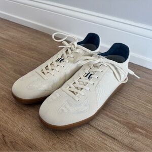 EXCELLENT CONDITION Men’s Rothy’s White & Brown Low-Top Sneakers